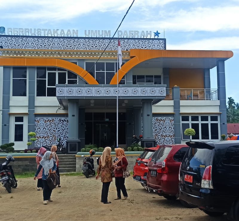 Melakukan Kunjungan ke Dinas Perpustakaan dan Kearsipan Bengkulu Tengah